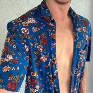 Urban outfitters blue floral button up shirt
